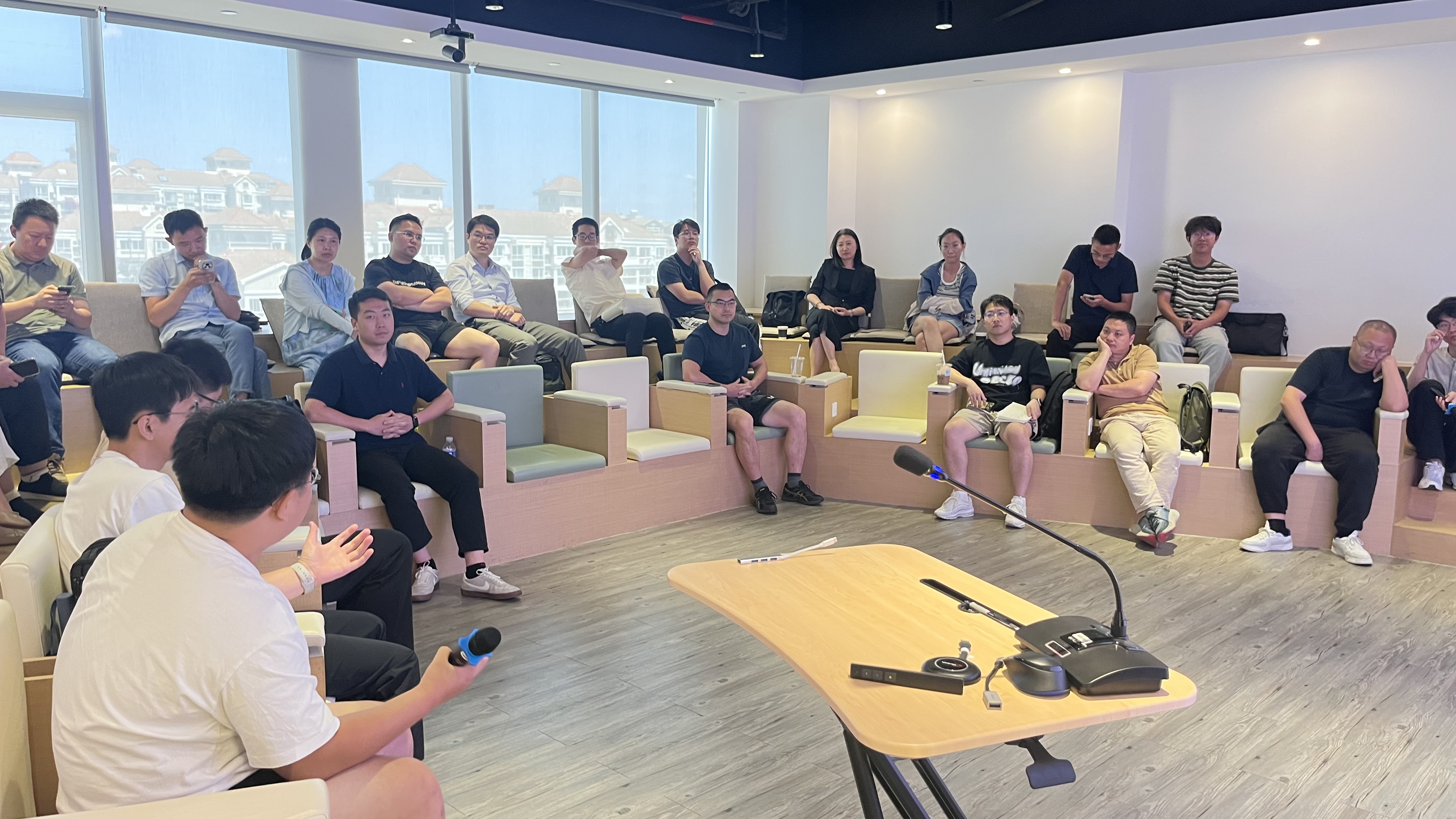 首站启航 · 上海医学AI线下交流会